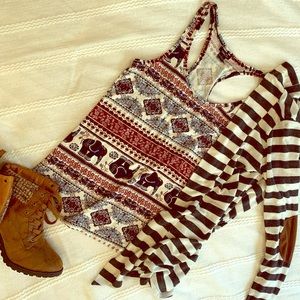 RUE 21 maroon navy blue elephant pattern tank top